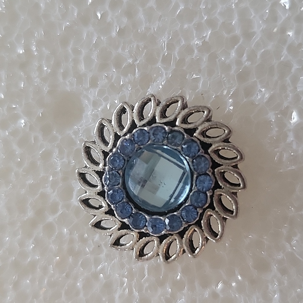Light Blue Ginger Snap Button 18MM